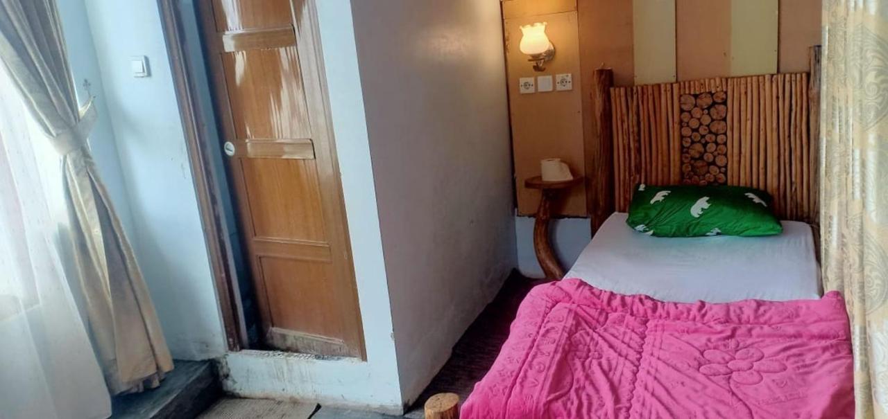 Friendjoss Homestay Laugumba Redpartner Berastagi Exterior photo